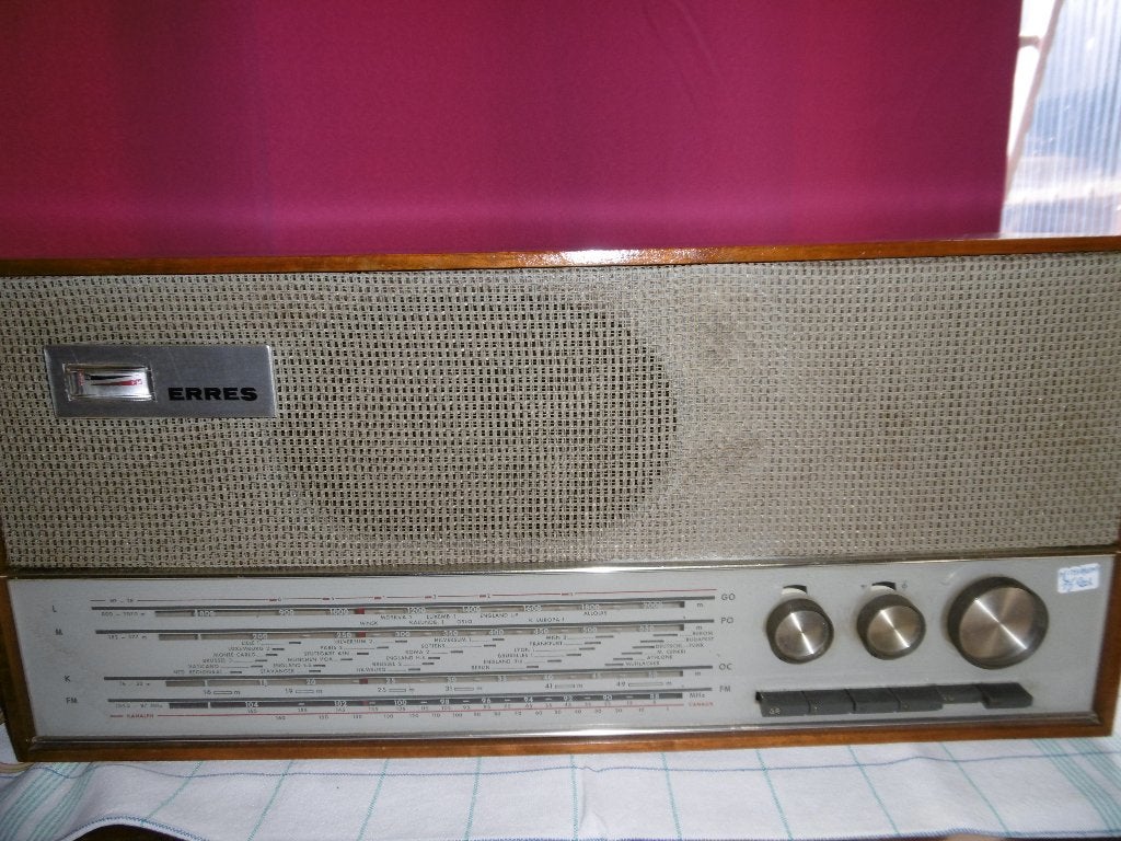 ERRES RADIO AVEC FM EN FONCTION TRES BIEN, Antiquités & Art, Enlèvement