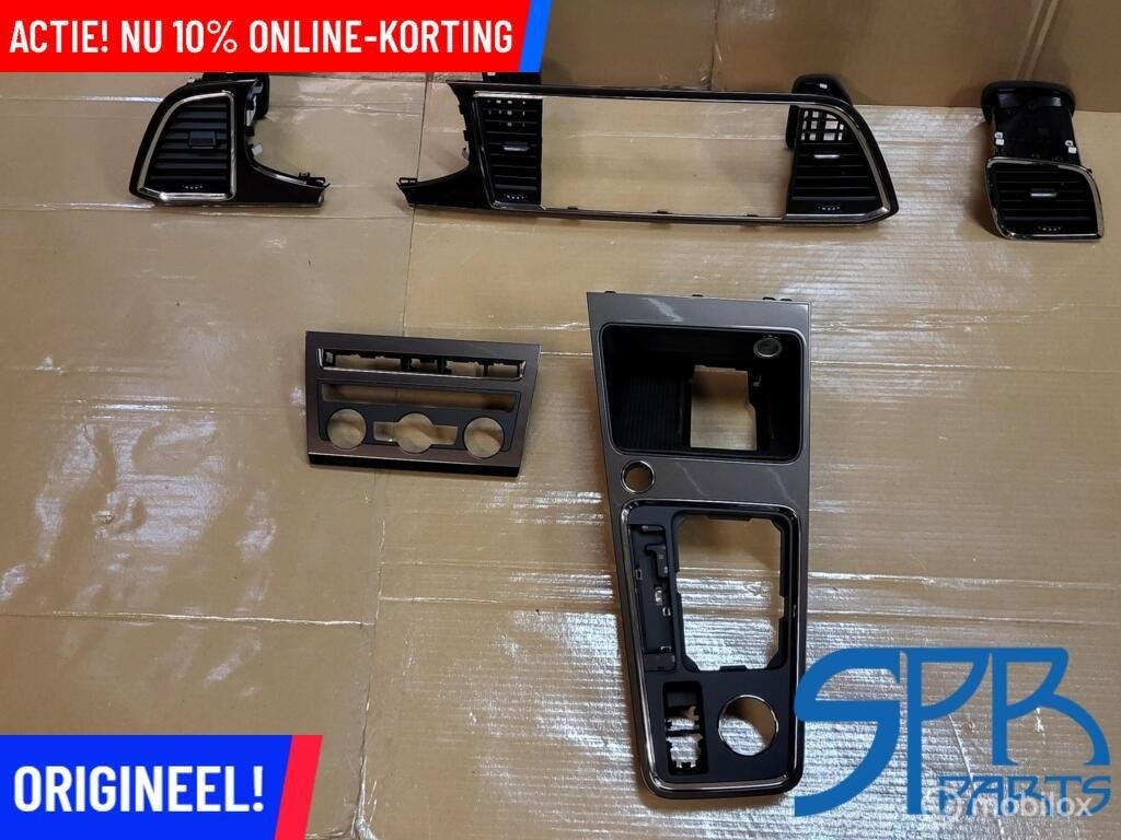SEAT Ateca INTERIEURLIJSTEN SET BRUIN DASHBOARD NEW COMPLEET, SEAT, Nieuw, Ophalen of Verzenden, Seat