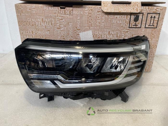 Phare gauche d'un Renault Kangoo, Renault, -, 3 mois de garantie, Utilisé