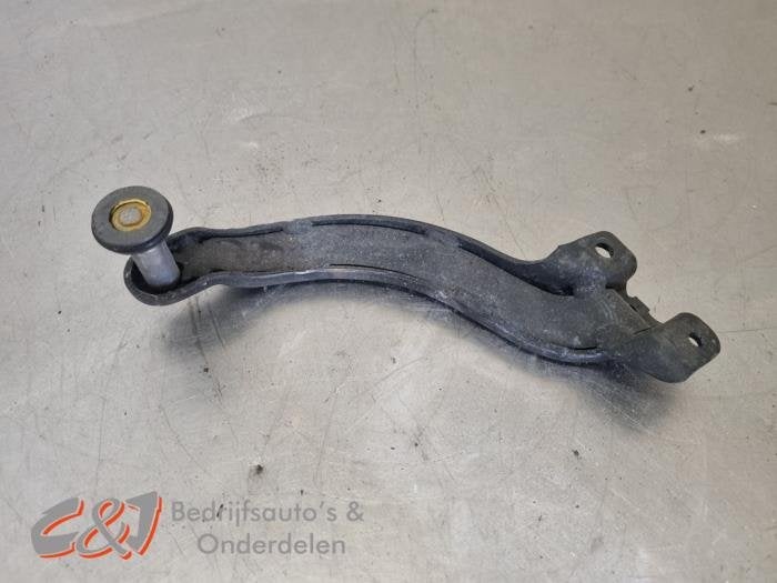 Roulette porte coulissante droite d'un Renault Trafic (TED69, Renault, -, 3 mois de garantie, Utilisé
