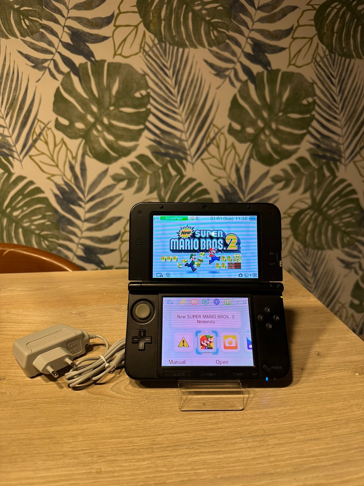 Nintendo 3DS XL + Super Mario Bros 2 + charger, Consoles de jeu & Jeux vidéo, Consoles de jeu | Nintendo 2DS & 3DS, Enlèvement ou Envoi