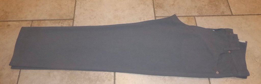 Lichtgrijze broek "Armani " jeansmaat 30, Kleding | Heren, Broeken en Pantalons, Ophalen, Zo goed als nieuw