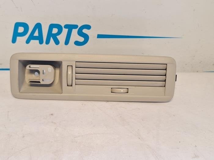 Grille d'aération arrière d'un Mercedes V-Klasse, 3 mois de garantie, Utilisé, -, -