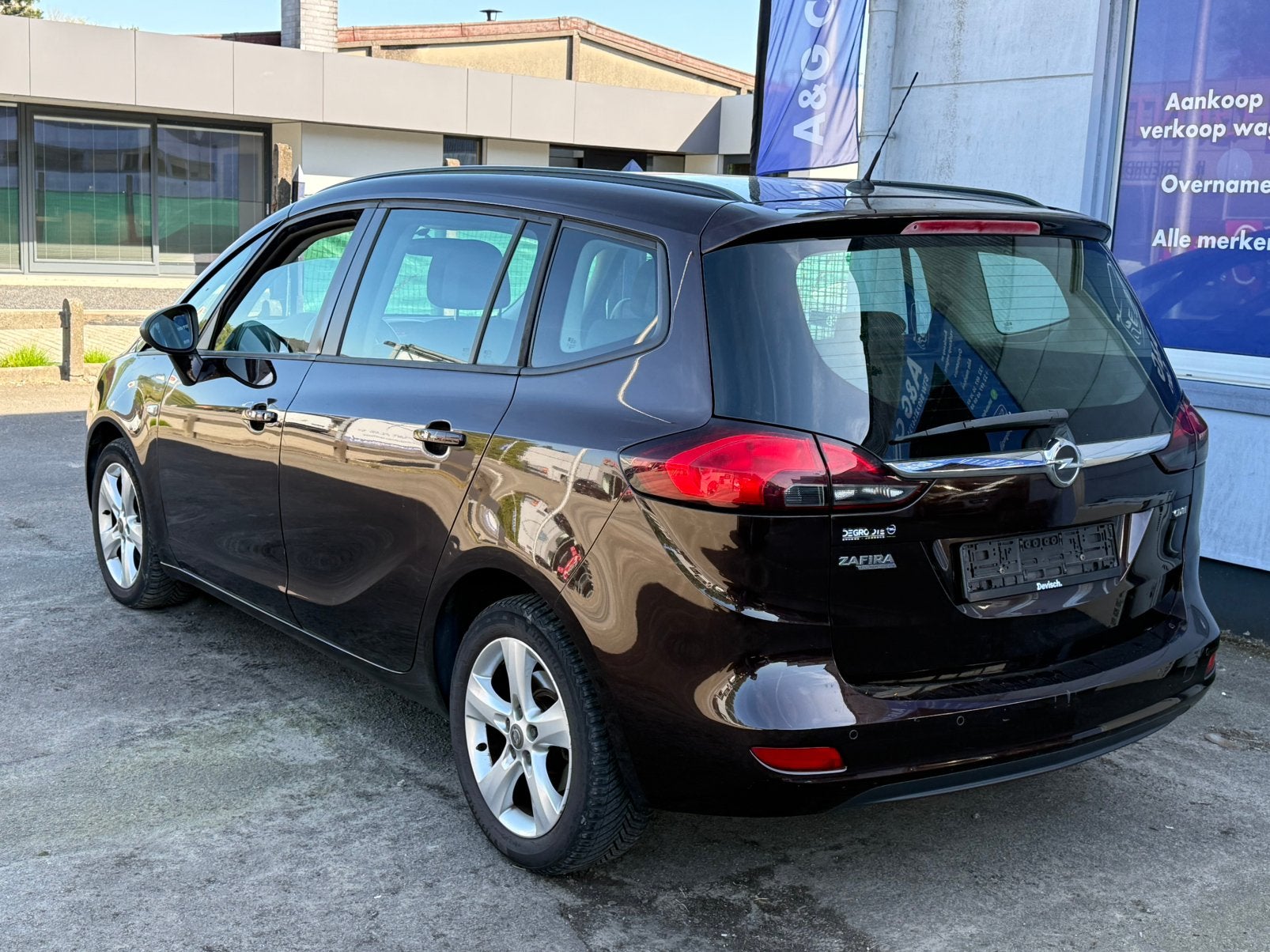 Opel Zafira Tourer 2.0d 2012. 5pl. Heel schoon, Voorwielaandrijving, Euro 5, 1956 cc, Bruin