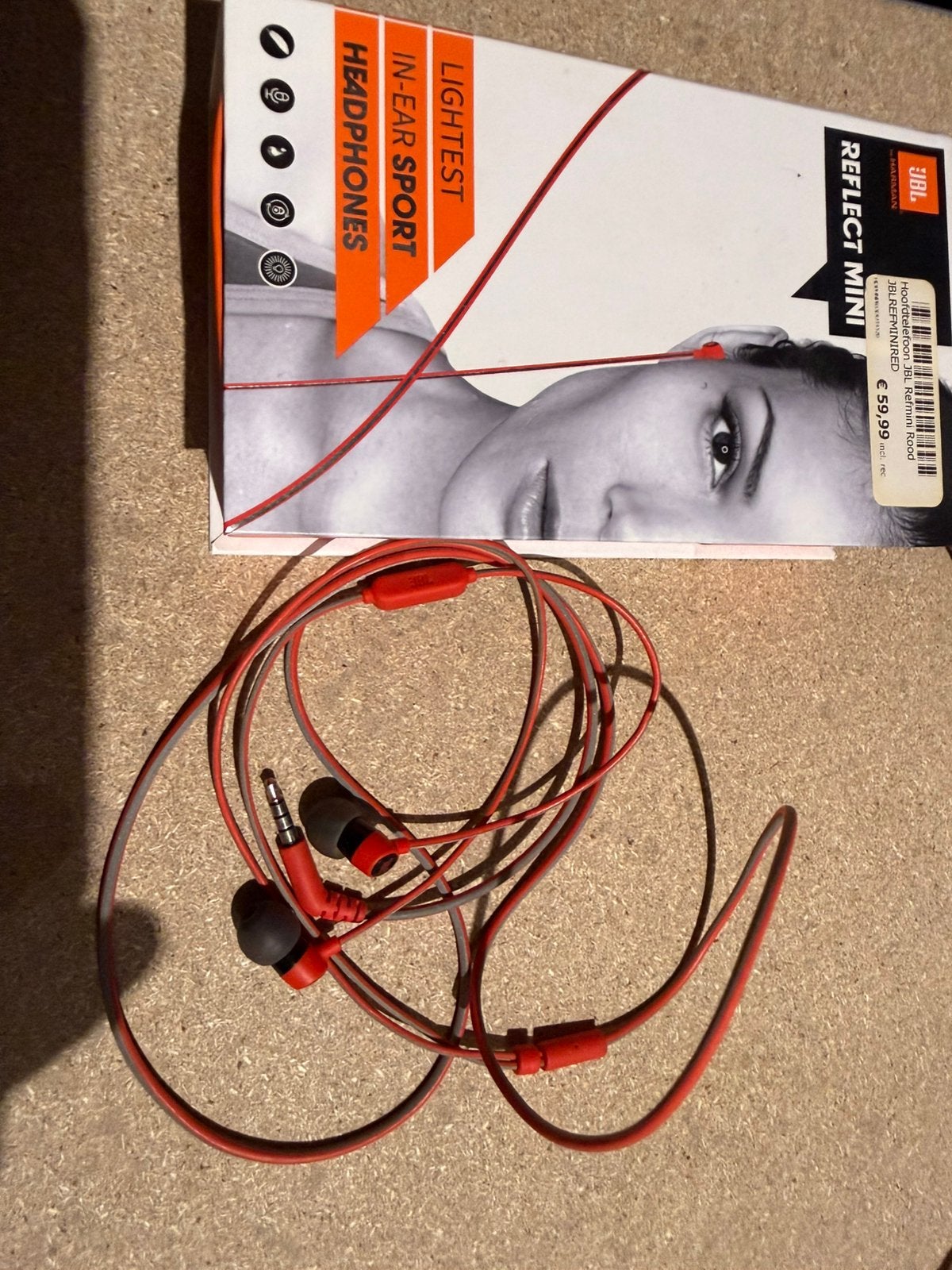 JBL Reflect Mini Sport Oortjes – Zo goed als nieuw in doos!, Enlèvement, Intra-auriculaire, Rouge, JBL