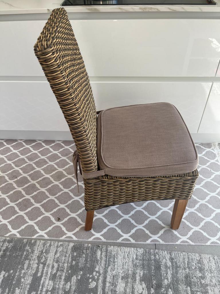 4 rieten stoelen, Ophalen, Zo goed als nieuw