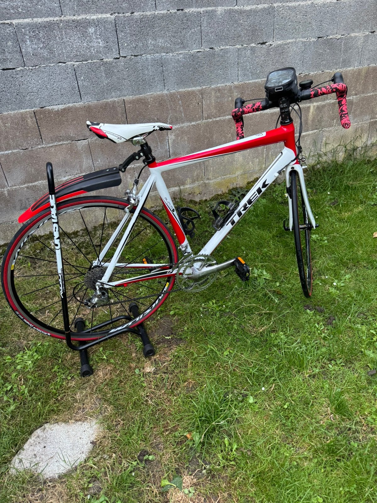 Vélo de course TREK 28 pouces 20 V état neuf, Autres marques, Frein sur jante, Aluminium, Comme neuf