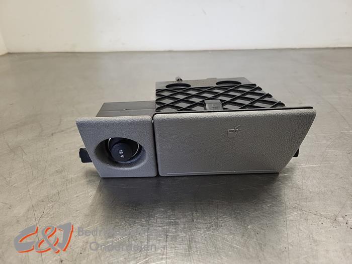 Porte-gobelet d'un Volkswagen Transporter, Volkswagen, -, 3 mois de garantie, Utilisé