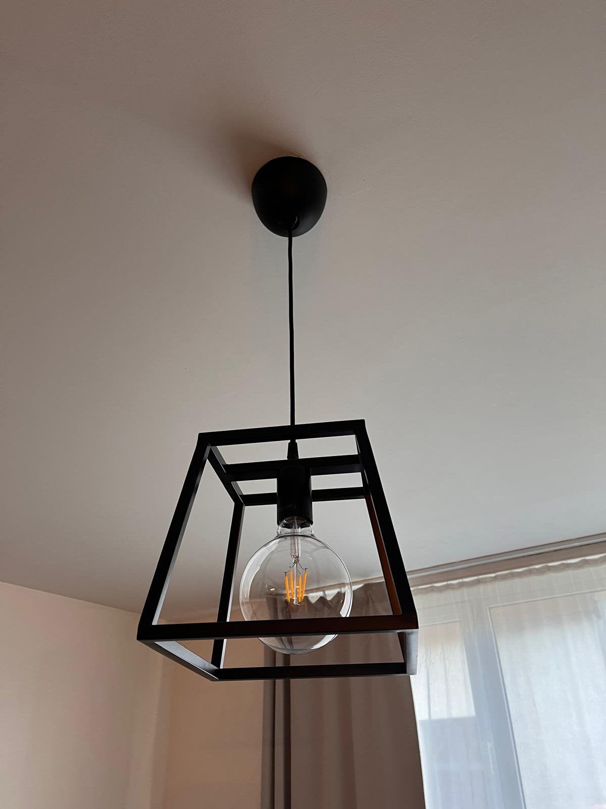lampes suspendues noires d'IKEA, Enlèvement, Comme neuf