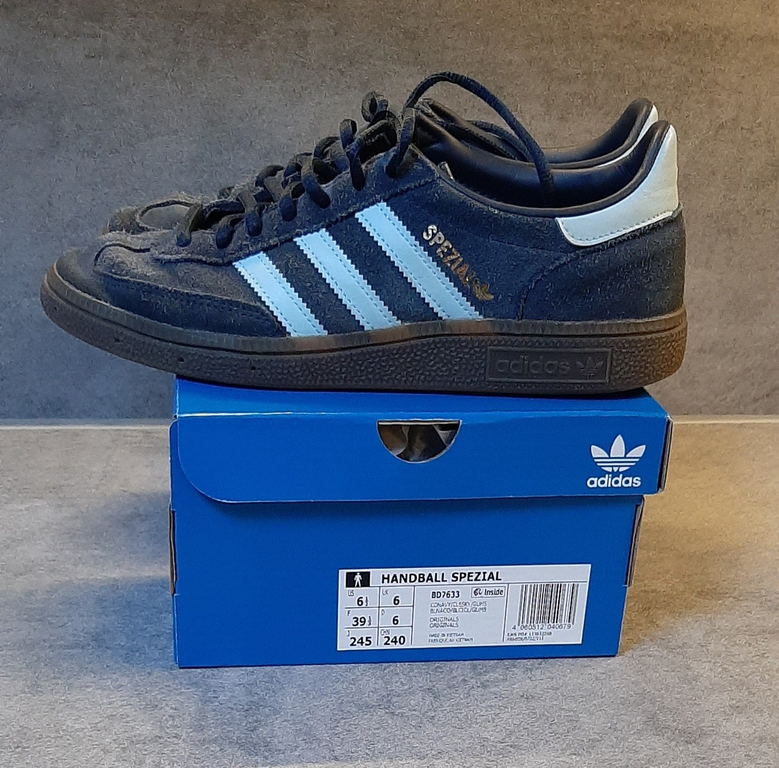 Sneakers/Adidas handball Spezial/maat 39 1/3, Enlèvement ou Envoi, Adidas, Sneakers et Baskets, Comme neuf
