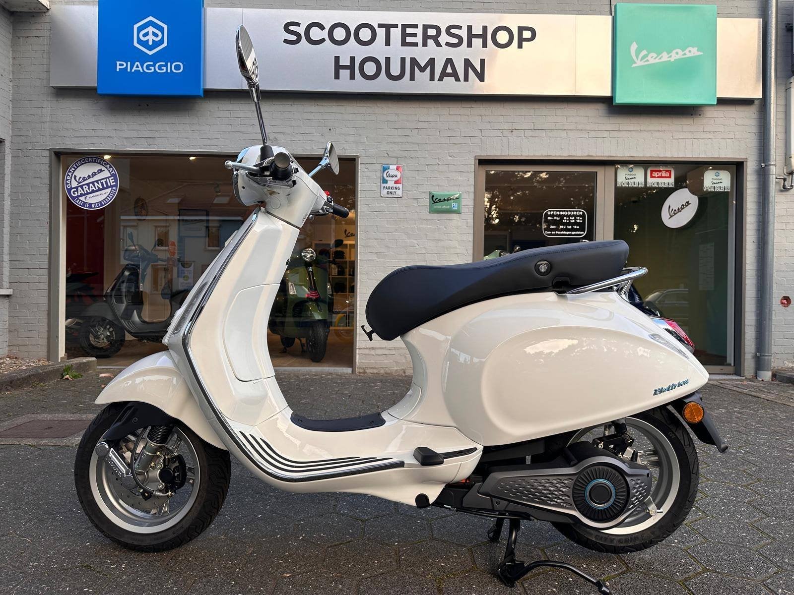 Vespa Primavera Elettrica 80th 45Km/h Bianco Innocente (nr.1, Nieuw, Elektrisch, Overige modellen