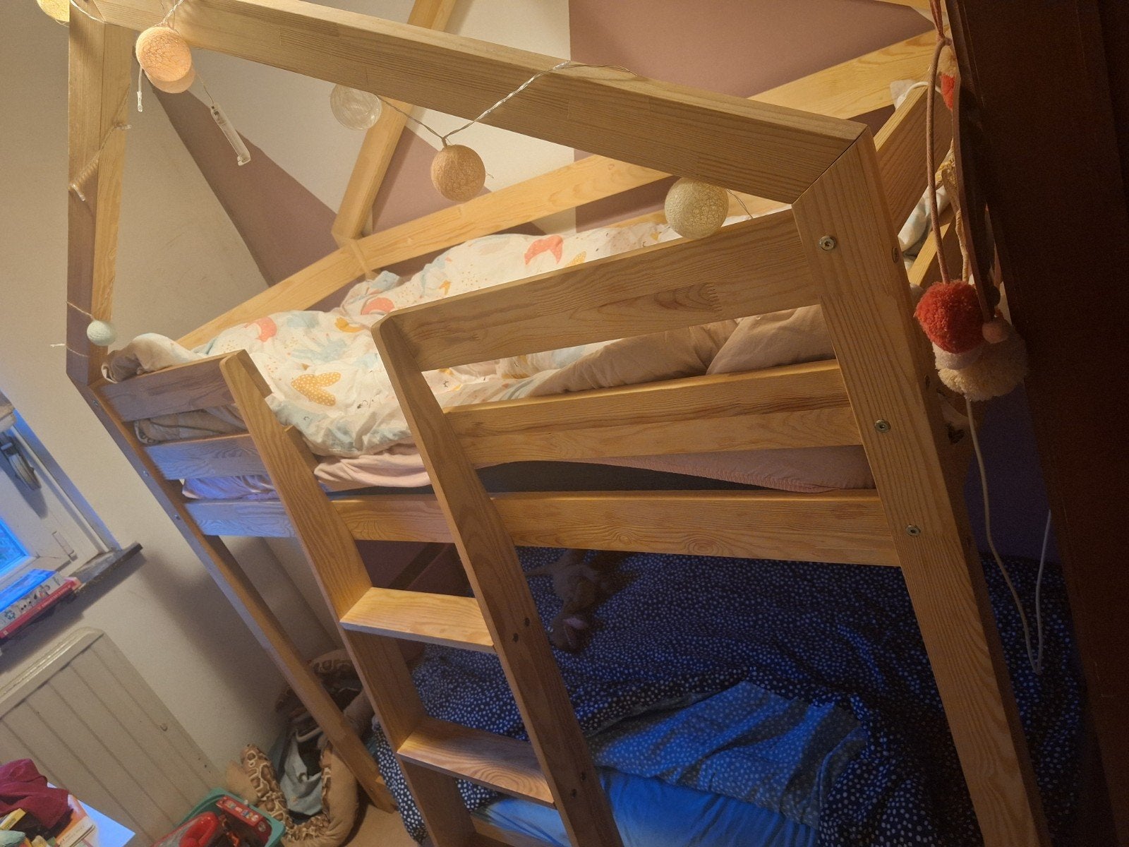 Lit superposé cabane petit enfant
