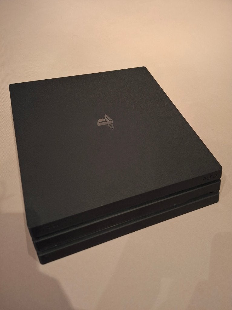 PS4 Pro, Ophalen, Gebruikt, Zonder controller, 1 TB
