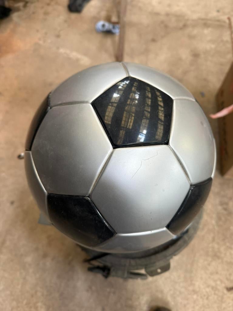 Petit frigo en forme de ballon de football, Enlèvement ou Envoi, Comme neuf, Ballon