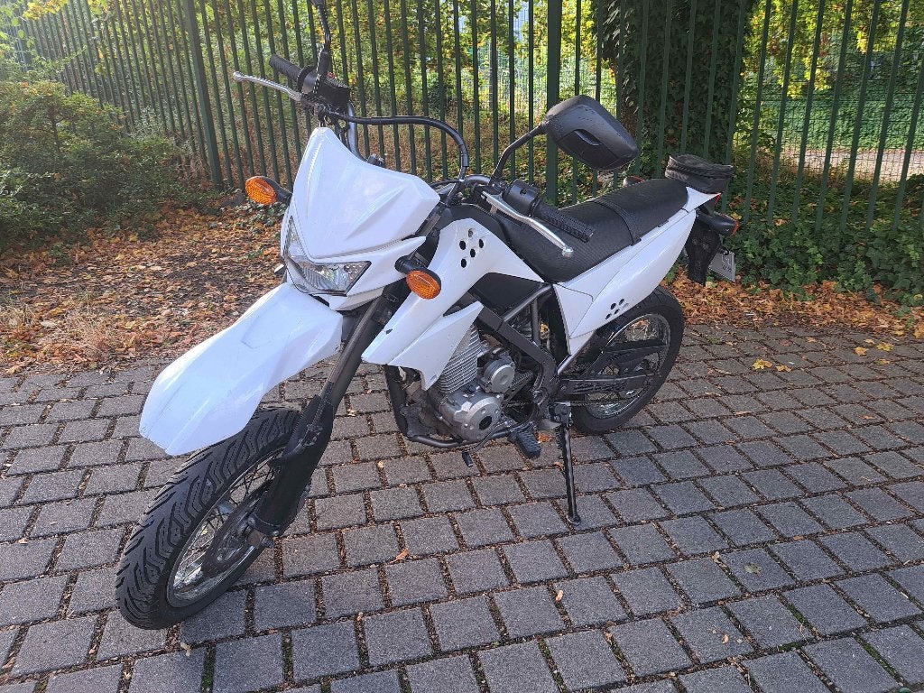 Kawasaki KLX 125 (D-Tracker), Motoren, Occasion, Particulier, 125 cc, 11 kW of minder