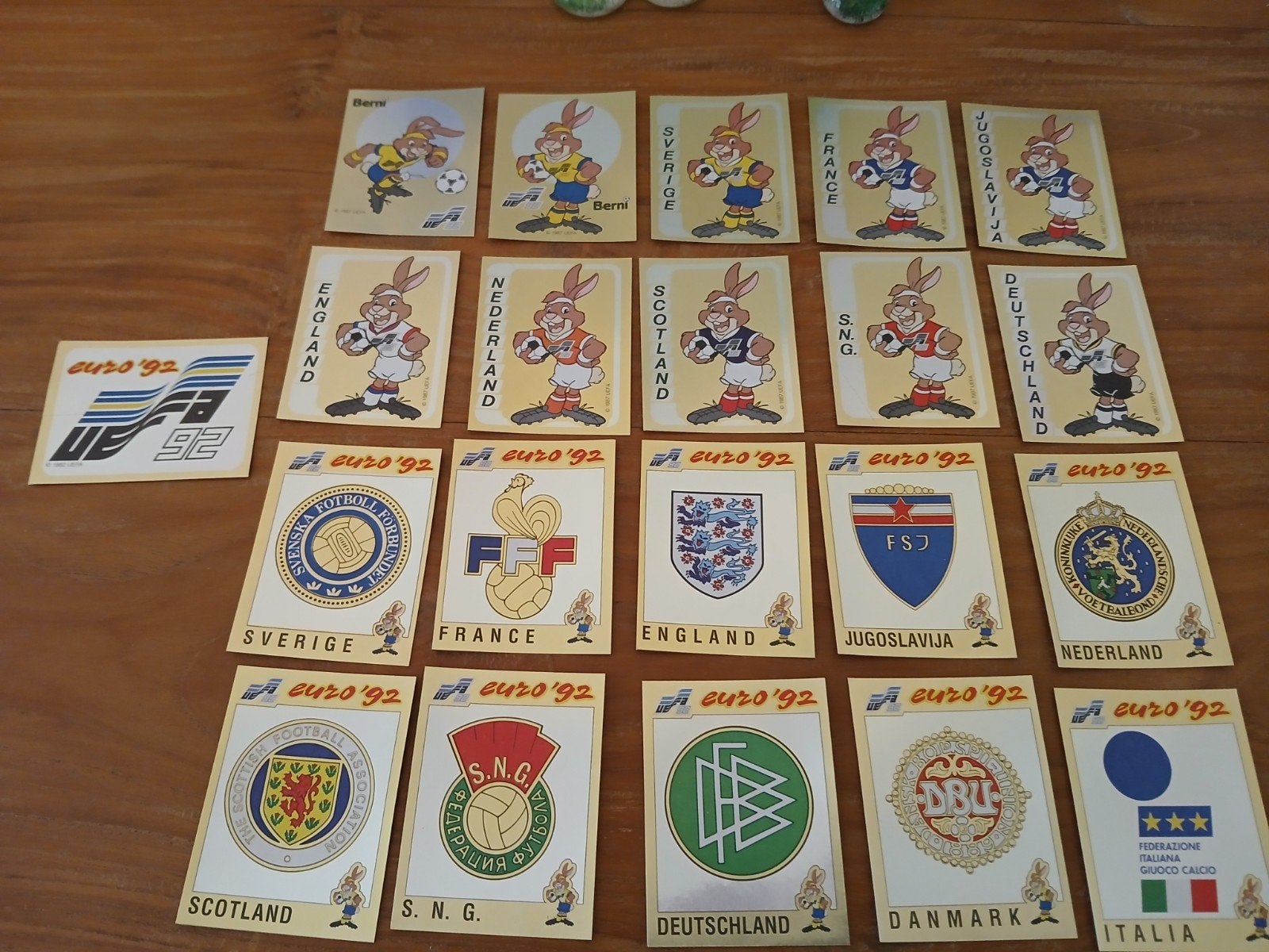 Panini Euro 1992. complete badgeset, Ophalen of Verzenden, Nieuw, Meerdere stickers