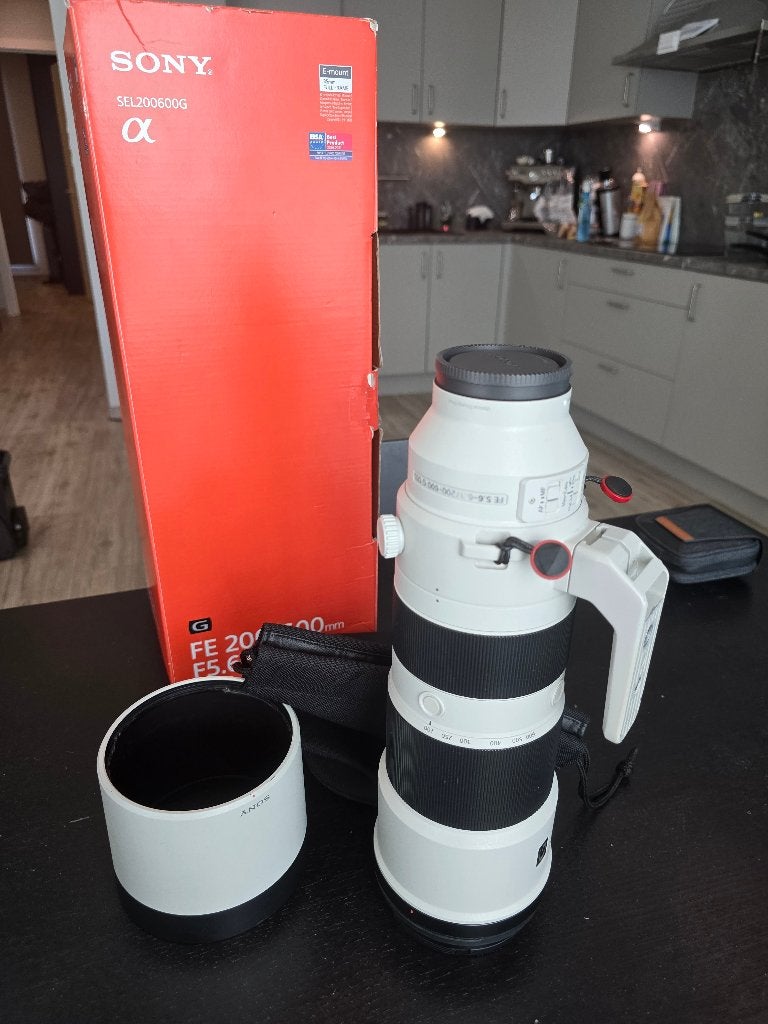 Sony FE 200-600 mm F5.6-6.3 G OSS, Sony, Monture Sony E, Téléobjectif, Enlèvement