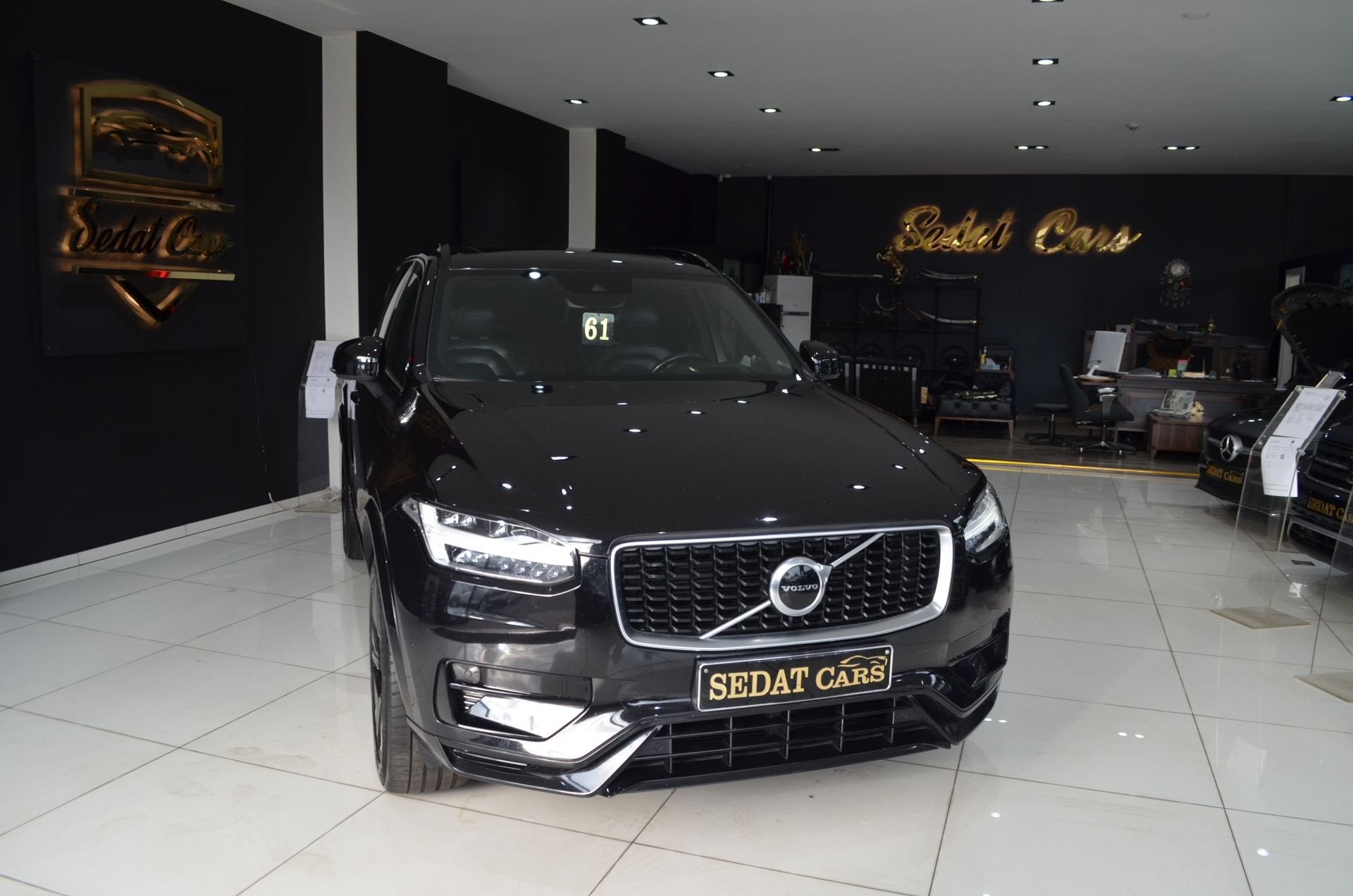 VOLVO XC90 2.0 B5 R Design AWD Mild Hybride 7-ZIT, Auto's, Monovolume, Gebruikt, Leder, Bedrijf