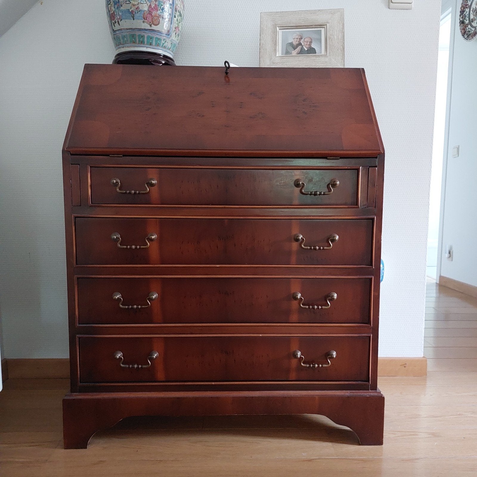 Secretaire, Ophalen