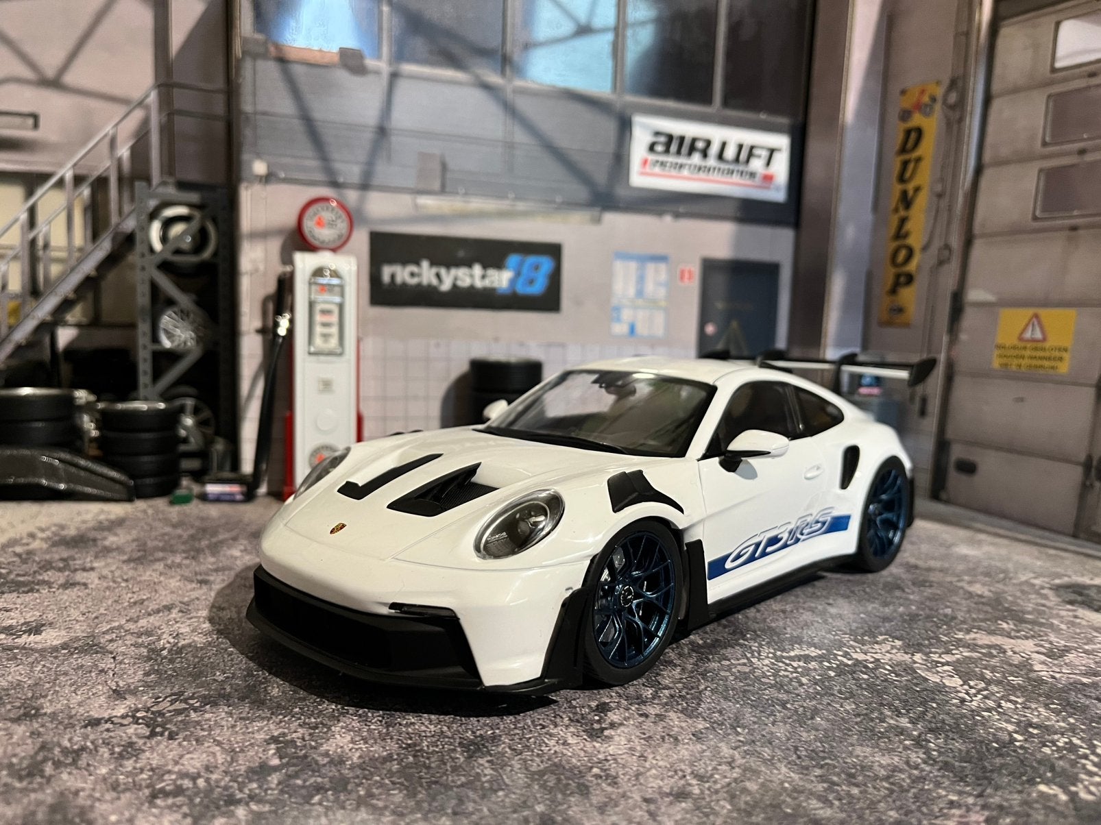 1:18 Porsche 911 GT3 RS - nieuw in de doos, Hobby en Vrije tijd, Modelauto's | 1:18, Ophalen of Verzenden, Auto, Solido