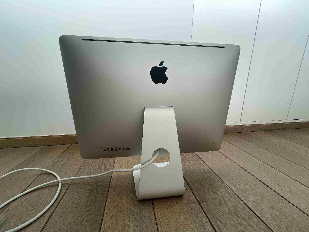 Apple - IMac - 21,5 Inch - 4MB, Computers en Software, Apple Desktops, Zo goed als nieuw, iMac, 3 tot 4 Ghz, 4 GB, Ophalen