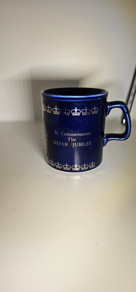 Mug 1977, jubilé d'argent reine Elisabeth, Enlèvement ou Envoi