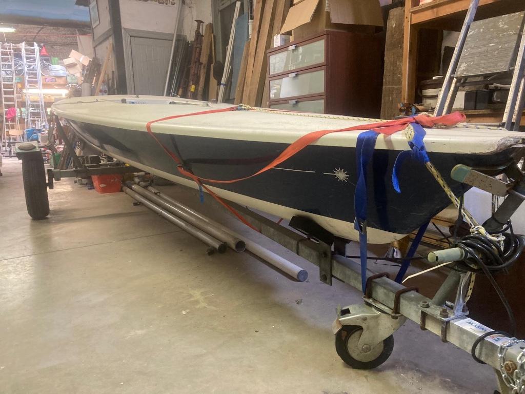 Laser Radiaal zeilboot, Enlèvement, Utilisé