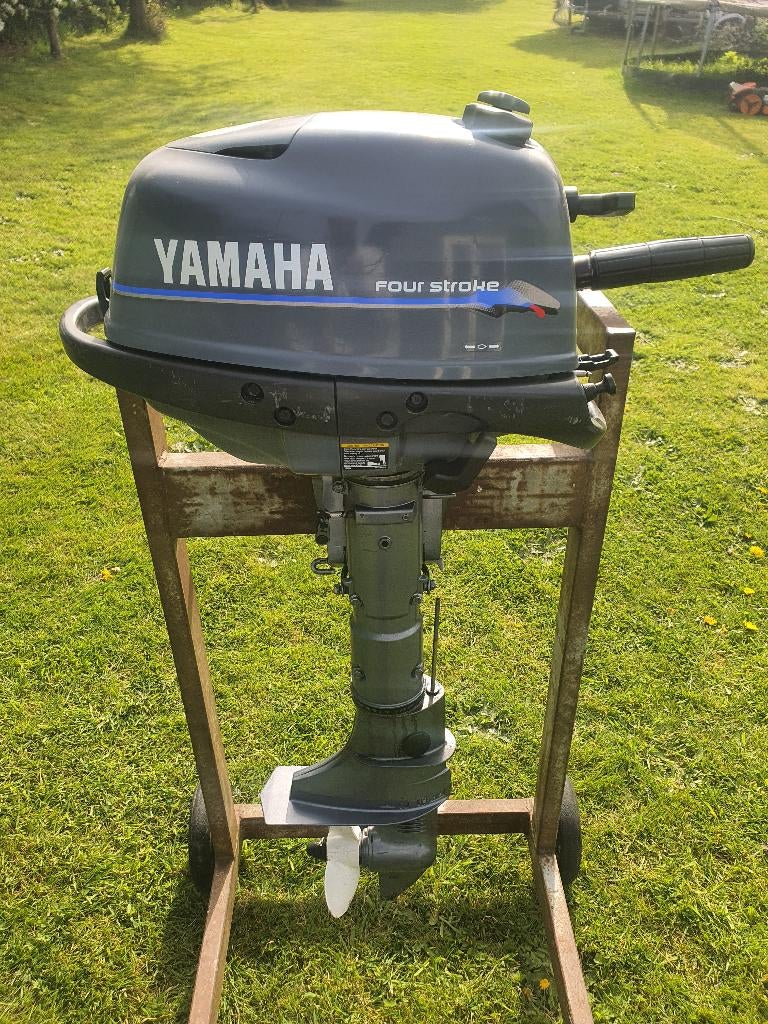 Moteur hors bord yamaha, Utilisé, Moteur hors-bord, Moteur à quatre temps, Enlèvement