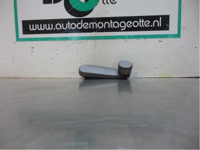 Manivelle de vitre d'un Fiat Panda (Panda 03-), -, 3 mois de garantie, Utilisé, Fiat