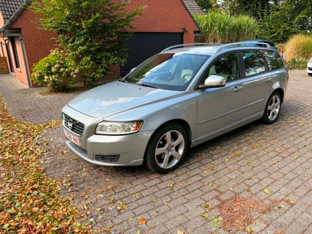 Volvo V50 1.6D 114 pk - 2011 - 150.000 km, Auto's, Volvo, Voorwielaandrijving, Euro 5, Beige, 4 cilinders