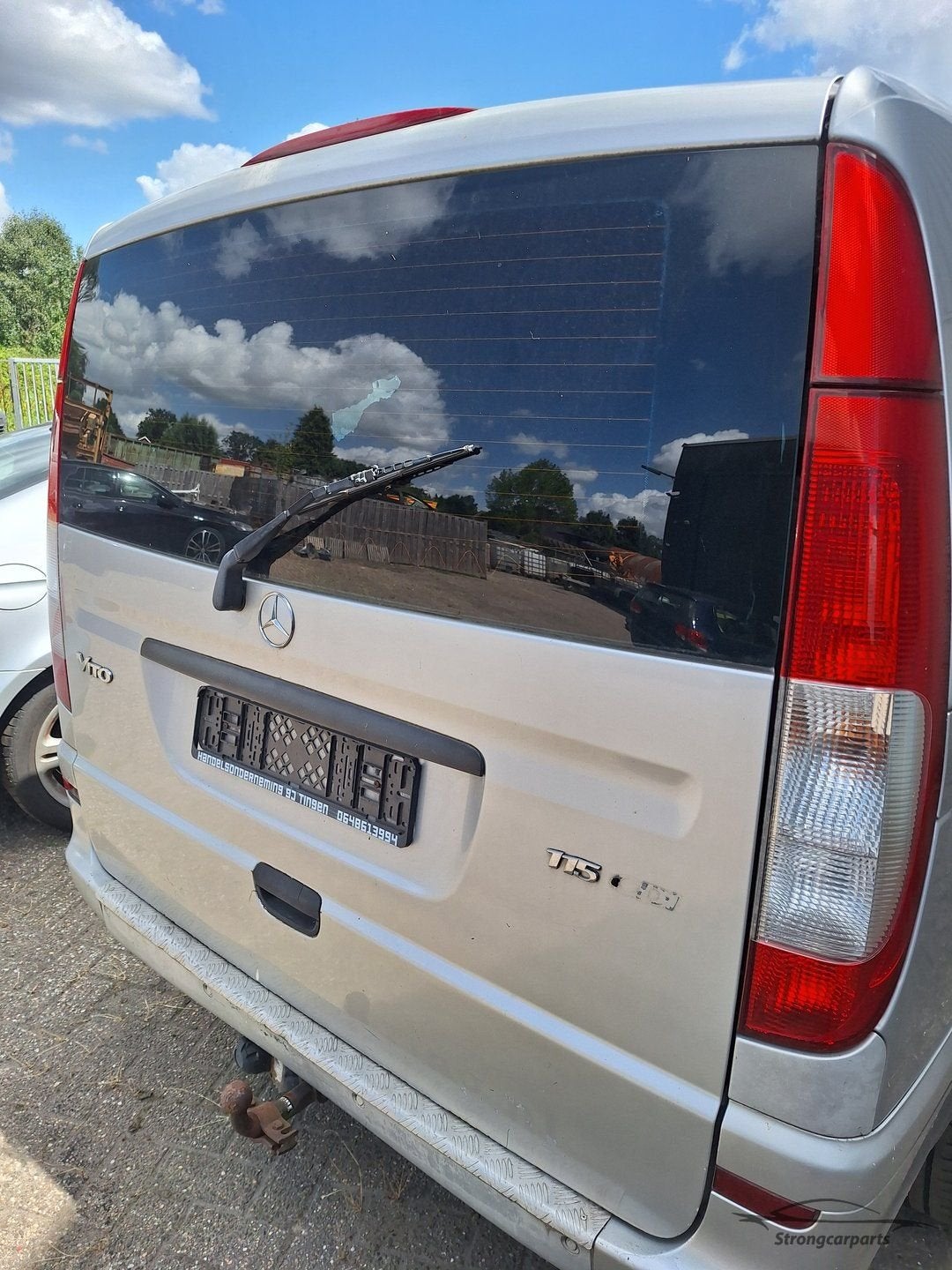 Achterklep Mercedes Vito W639 compleet met raam kleur 9744, Auto-onderdelen, Gebruikt, Ophalen of Verzenden, Achter, -