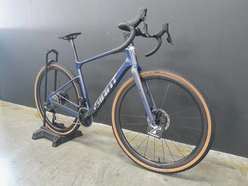 Giant Revolt Advanced Pro 0 M GRAVELBIKE 6699€ --> 5299€, Neuf, Giant