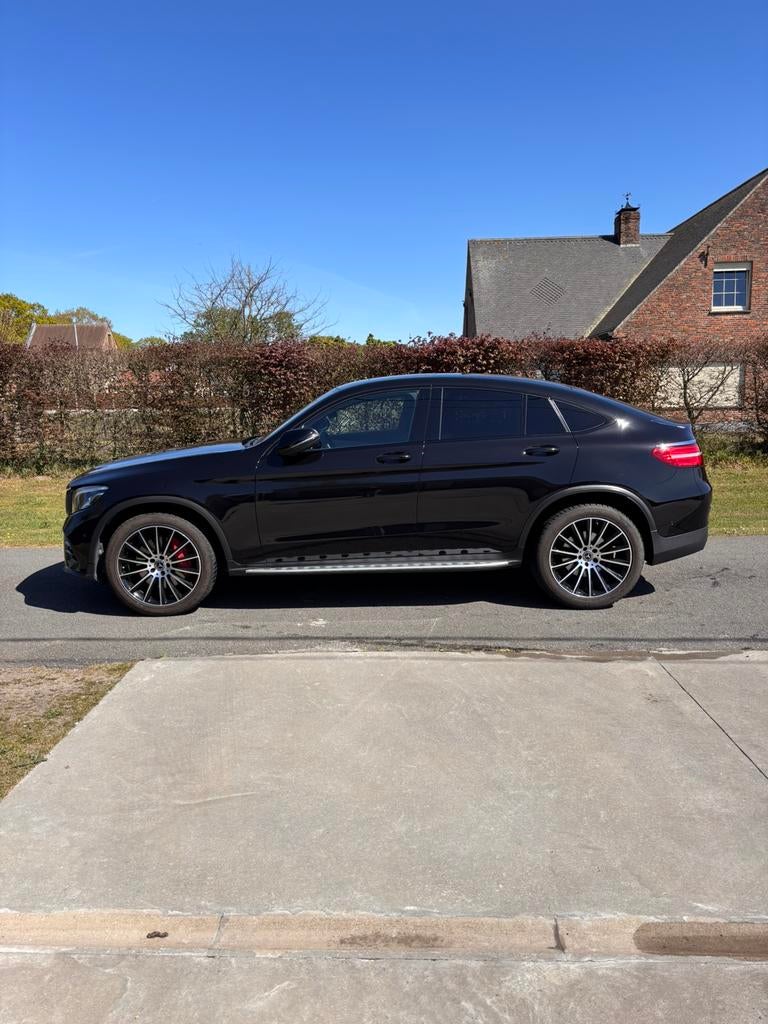 Mercedes Glc Coupé 220 Amg line Diesel, Auto's, Mercedes-Benz, Automaat, Zwart, Zwart, Particulier