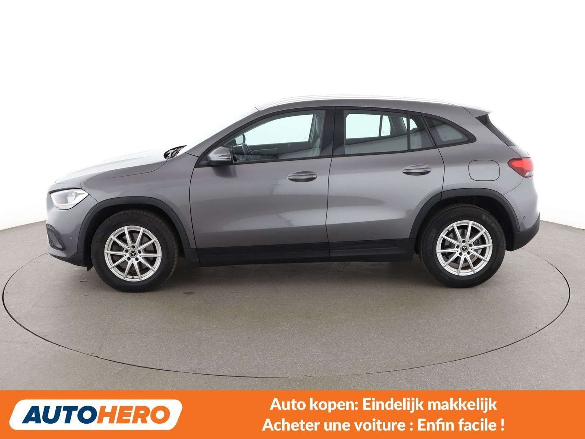 Mercedes-Benz GLA 180 GLA 180 d (bj 2022, automaat), Auto's, Gebruikt, 116 pk, 5 deurs, Zilver of Grijs