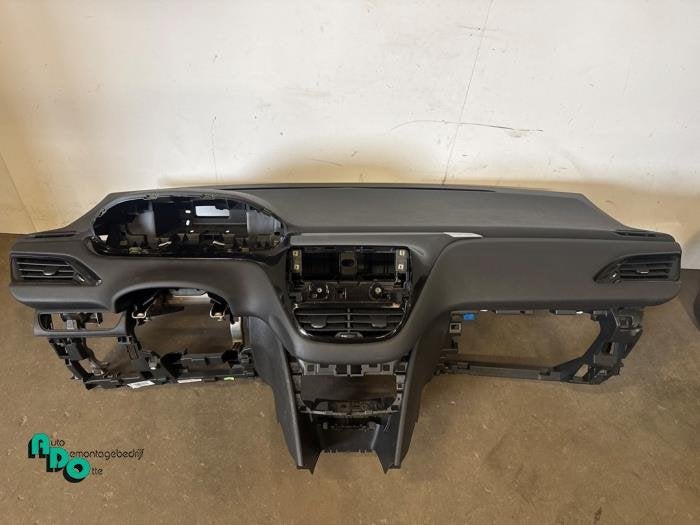 Tableau de bord d'un Peugeot 208 (208 12-), -, 3 mois de garantie, Utilisé, -