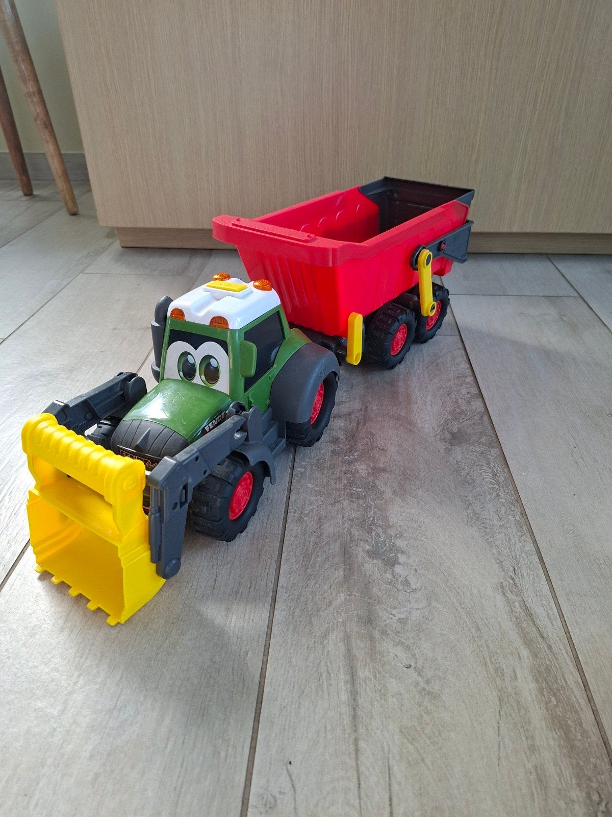 speelgoed tractor en kar fendt met geluid, Ophalen, Zo goed als nieuw