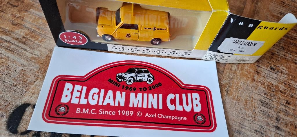 MINI Van Mk1 PATROL SERVICE Yellow 1/43 VANGUARDS Neuf + Box, Hobby en Vrije tijd, Modelauto's | 1:43, Ophalen of Verzenden, Nieuw