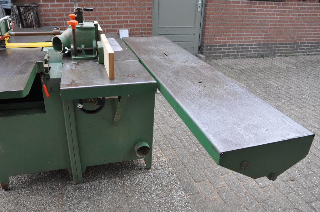 houtcombine, Ophalen