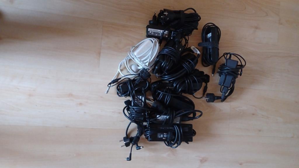 Laptopopladers, Ophalen, Gebruikt