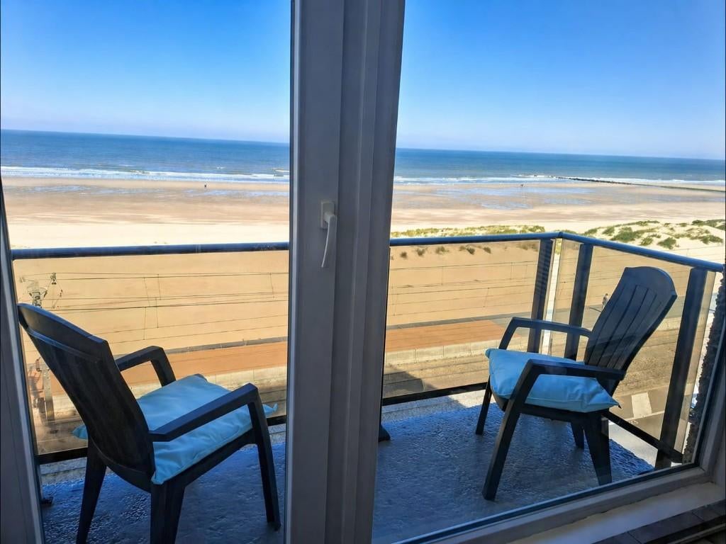 Gemeubelde studio met zeezicht, Immo, Huizen en Appartementen te koop, Oostende, tot 200 m², Studio, Verkoop zonder makelaar, B