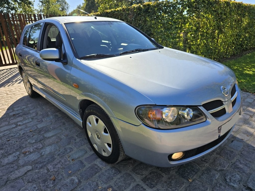 Nissan Almera 1.5i / 222.941 km / benzine, Auto's, 4 cilinders, 72 kW, Bedrijf, 160 g/km