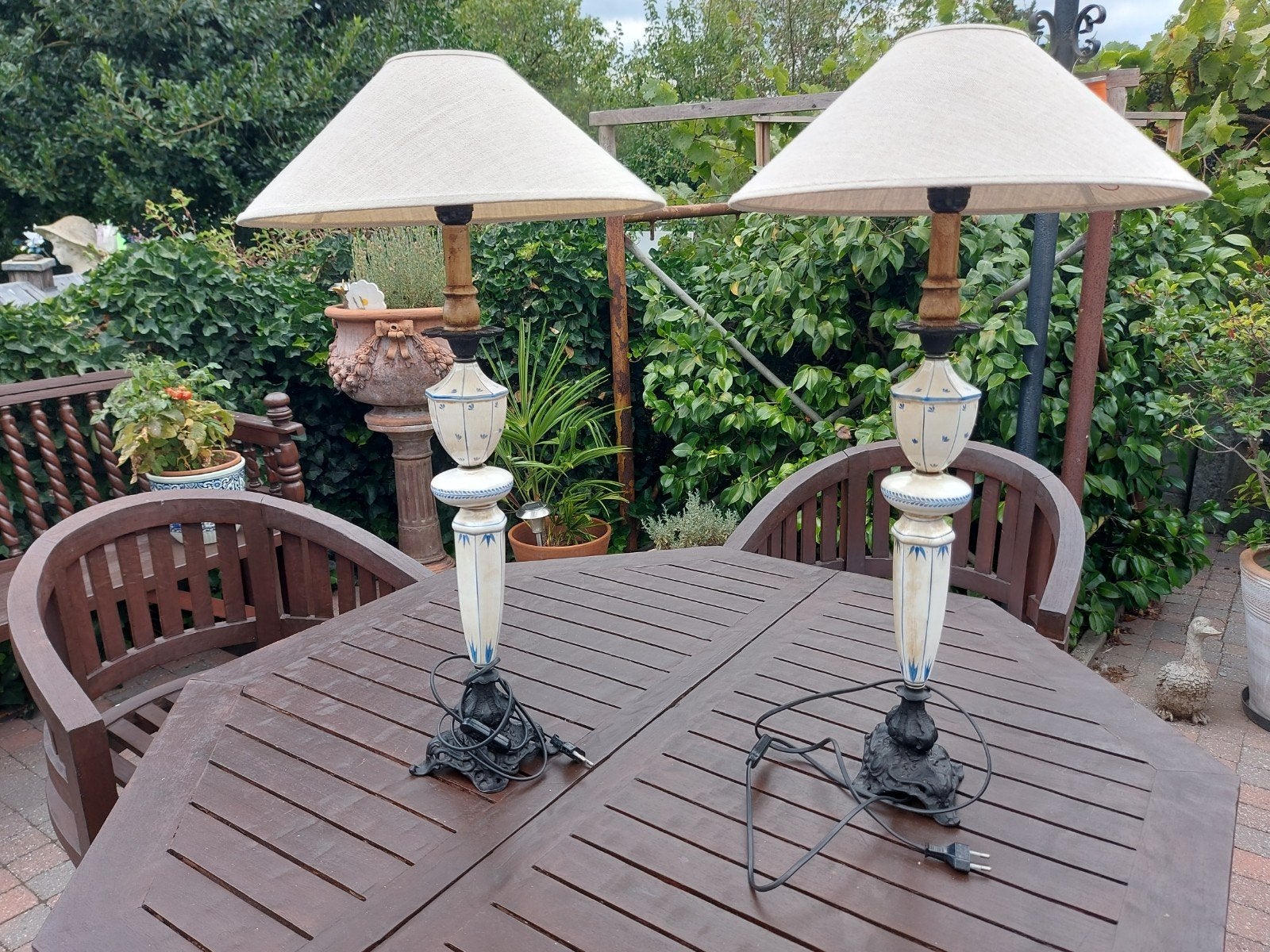 Set van 2 oude staande lampen, Ophalen