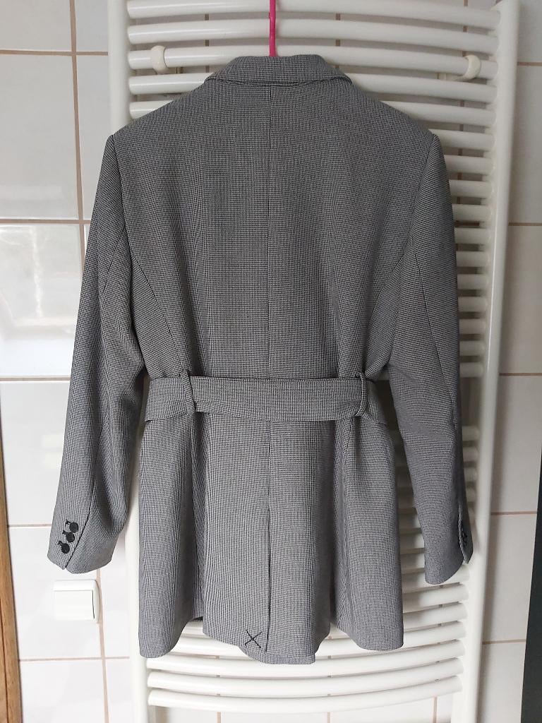 Korte jas., Kleding | Dames, Jassen | Winter, Ophalen, Nieuw, Maat 42/44 (L), Grijs