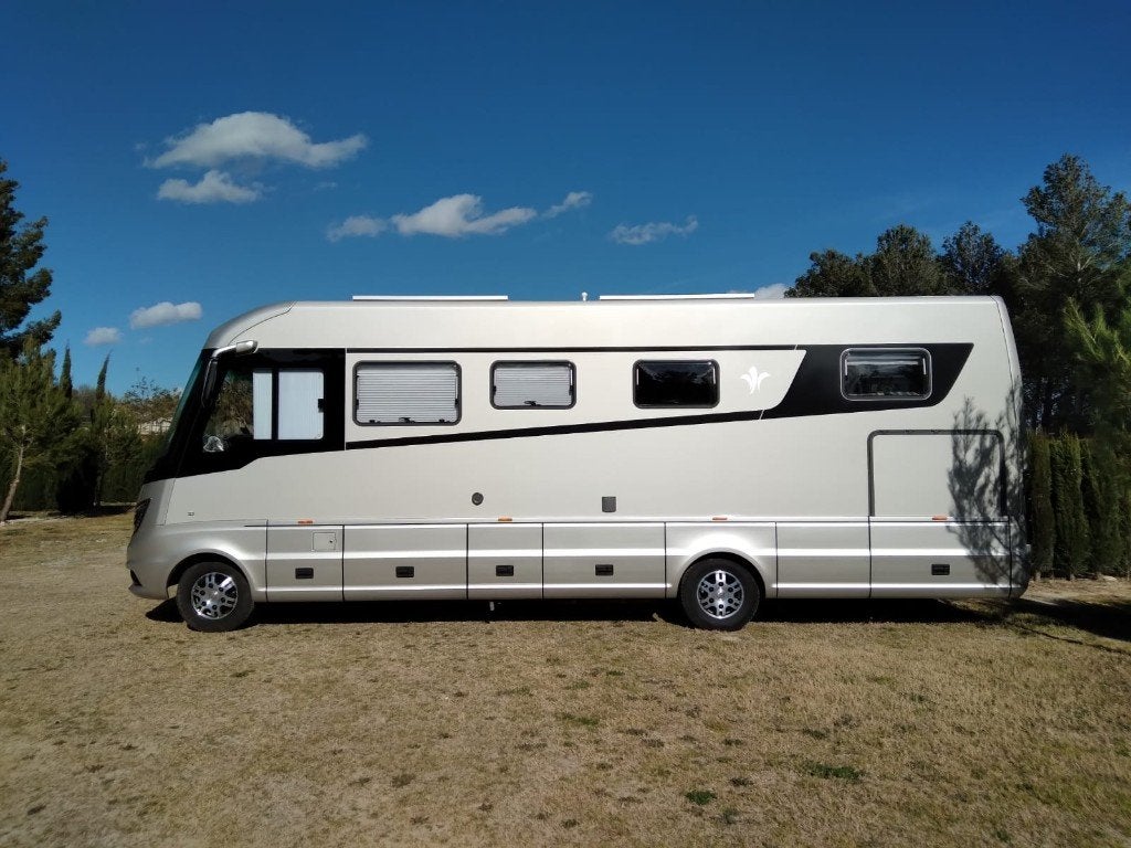 Niesmann - Bischoff Flair 880 LE, Caravanes & Camping, Camping-cars, 8 mètres et plus, Autres marques, Intégral, 8 à 9 mètres
