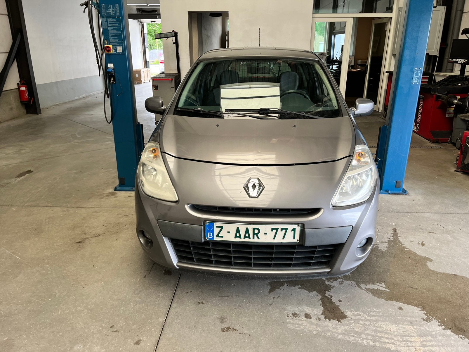 RENAULT CLIO BENZINE AIRCO., Auto's, Stof, Zwart, 4 cilinders, Bedrijf