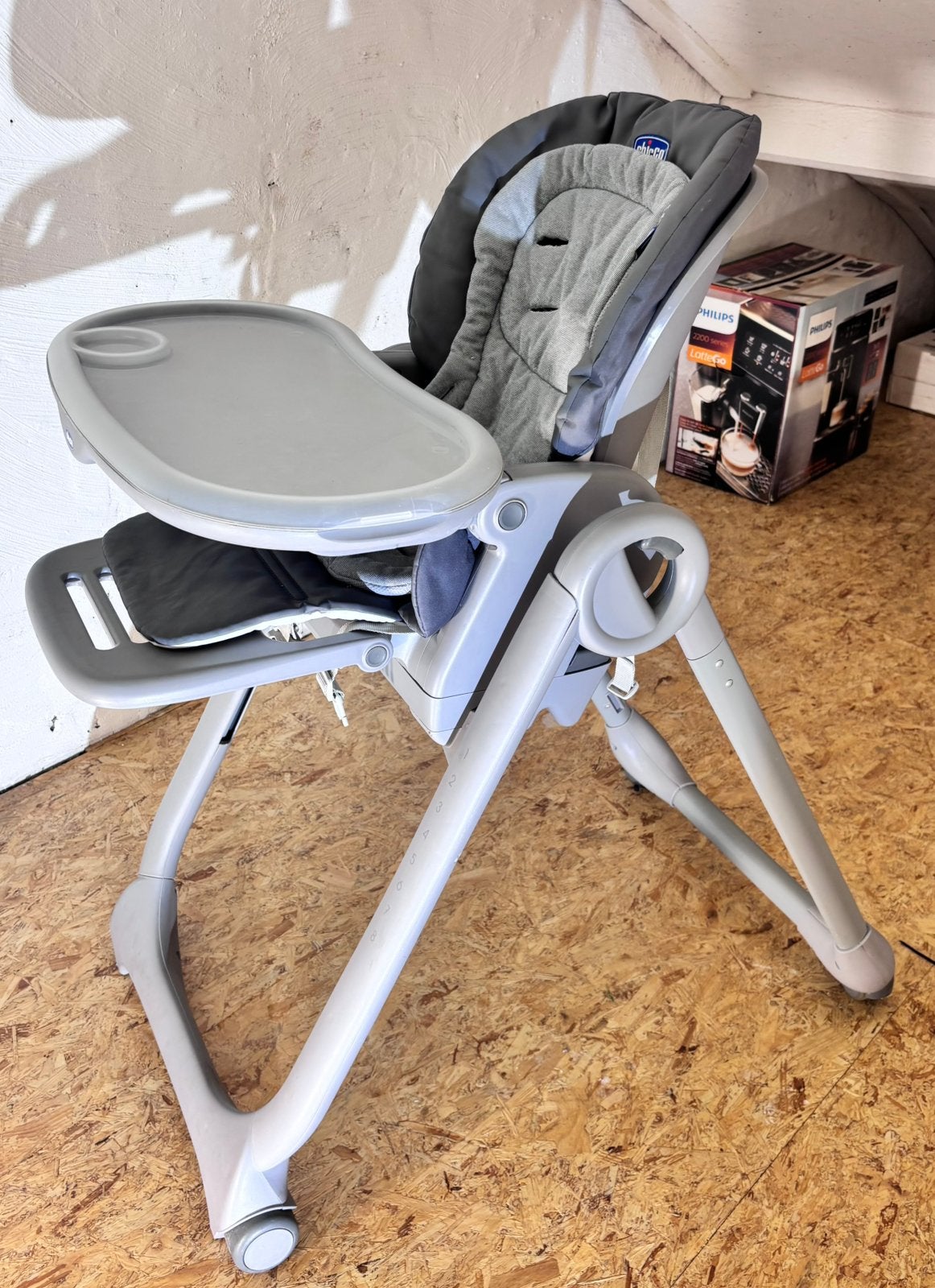 Kinder eetstoel merk Chicco, Kinderen en Baby's, Kinderstoelen, Ophalen, Zo goed als nieuw