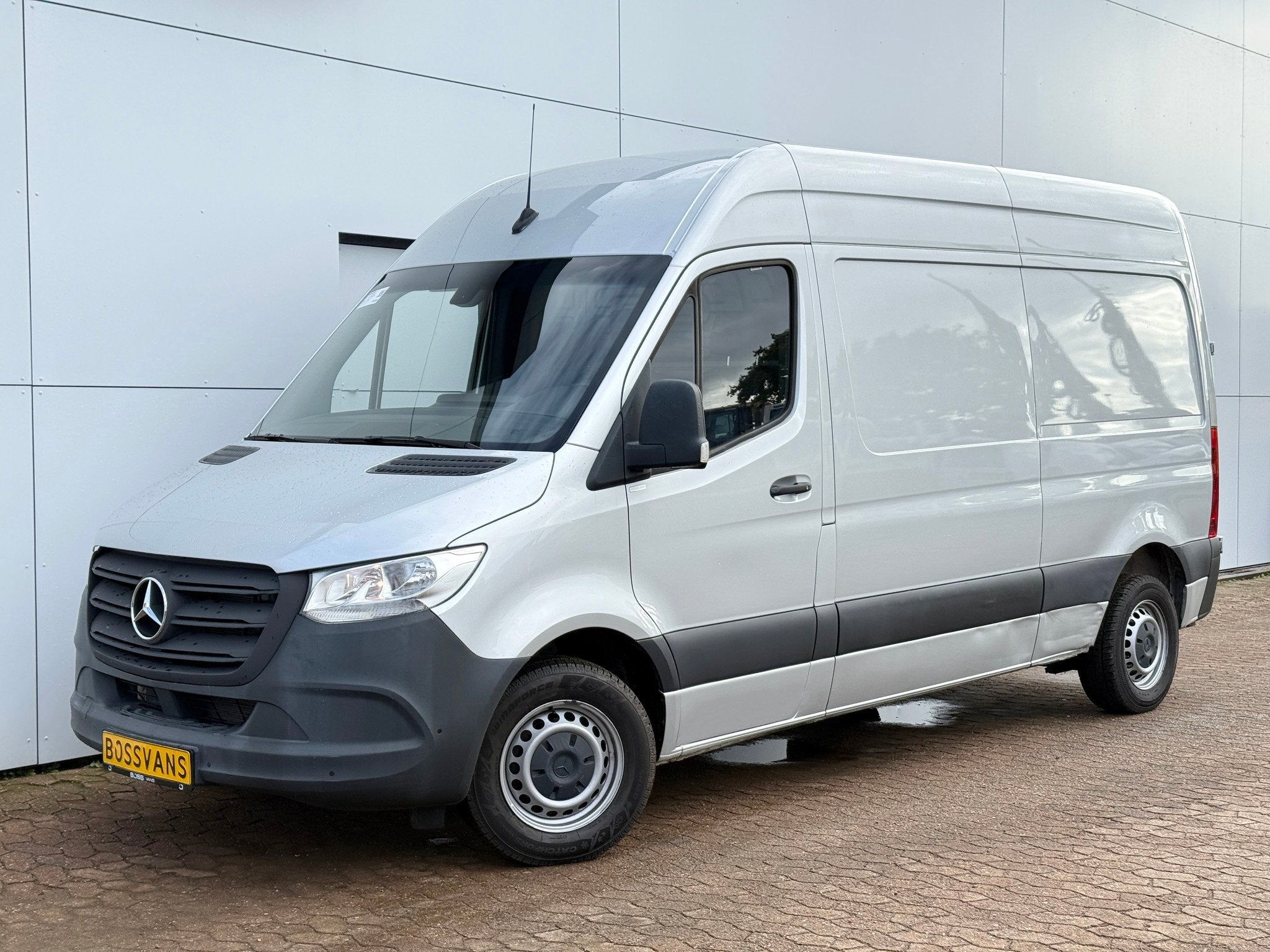 Mercedes Benz Sprinter 215 1.9 CDI Automaat L2H2 Climate Con, 4 deurs, Gebruikt, 4 cilinders, Elektrische ramen