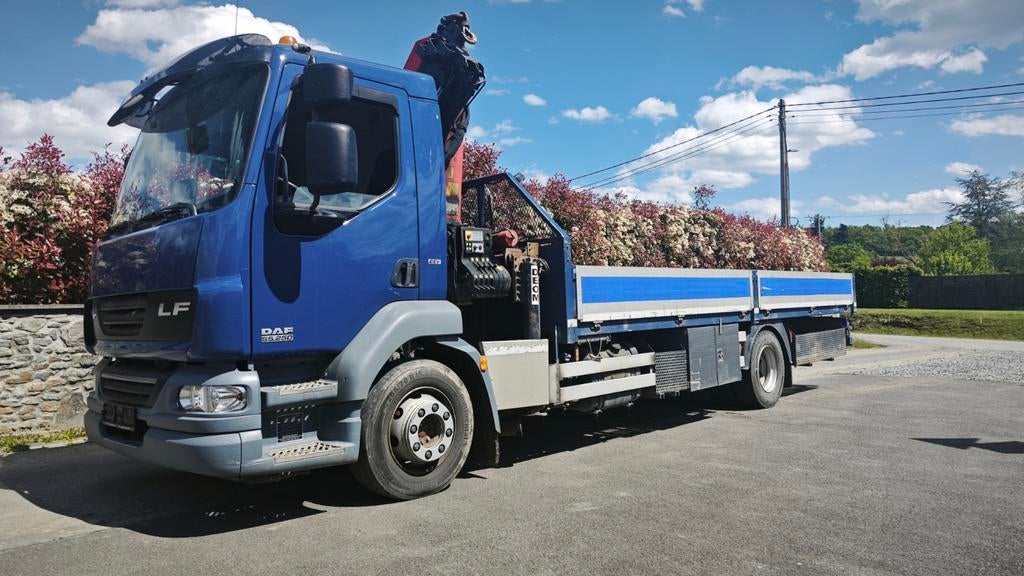 Camion Daf LF55  2013  Grue PALFINGER  1 mains  173.000 km, Euro 5, Achat, 3 places, Boîte manuelle