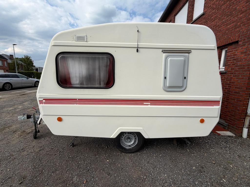 Caravan, Caravans en Kamperen, Caravans, Particulier, tot en met 2, 500 - 750 kg, Treinzit, Predom, Koelkast, Ophalen