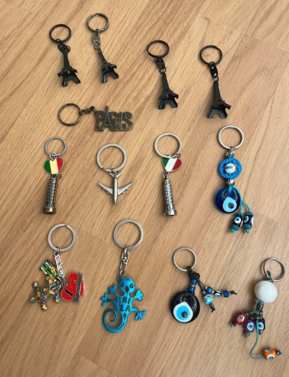 13 sleutelhangers in perfecte staat, Verzamelen, Verzenden, Zo goed als nieuw